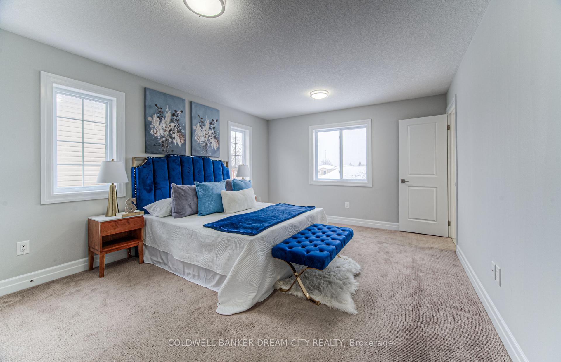 Photo 21 of 48 Fourth Avenue, Kitchener, Vanier - Kitchener — HOMEH