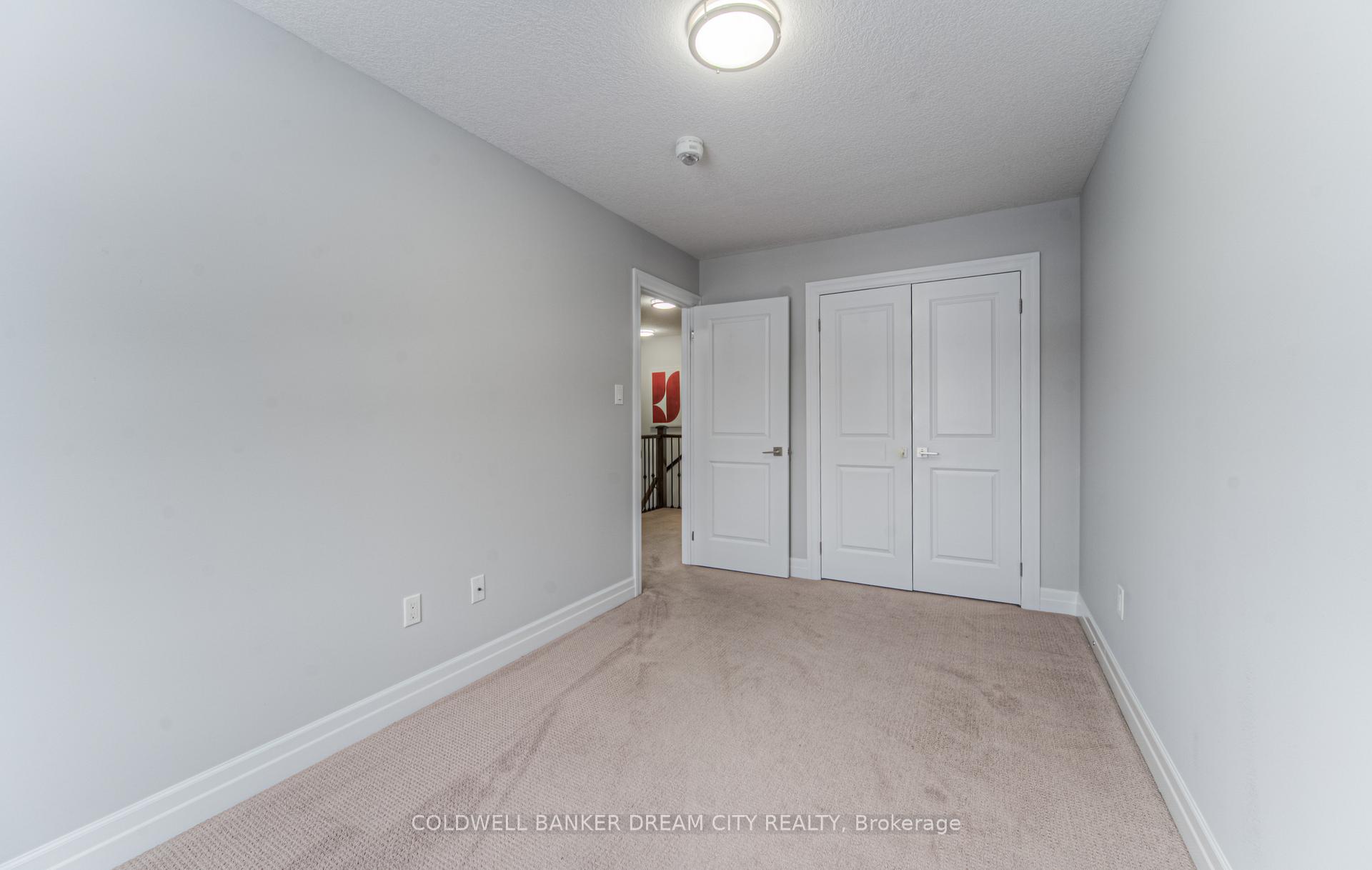 Photo 25 of 48 Fourth Avenue, Kitchener, Vanier - Kitchener — HOMEH