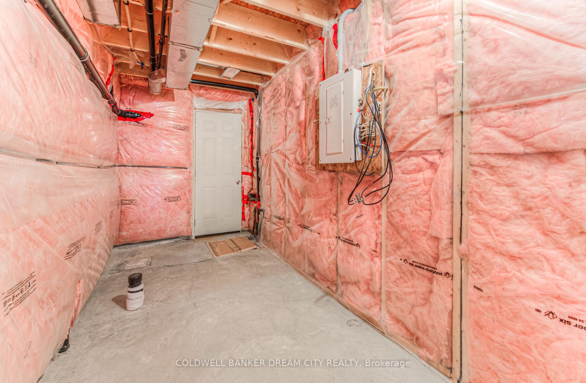 Photo 29 of 48 Fourth Avenue, Kitchener, Vanier - Kitchener — HOMEH