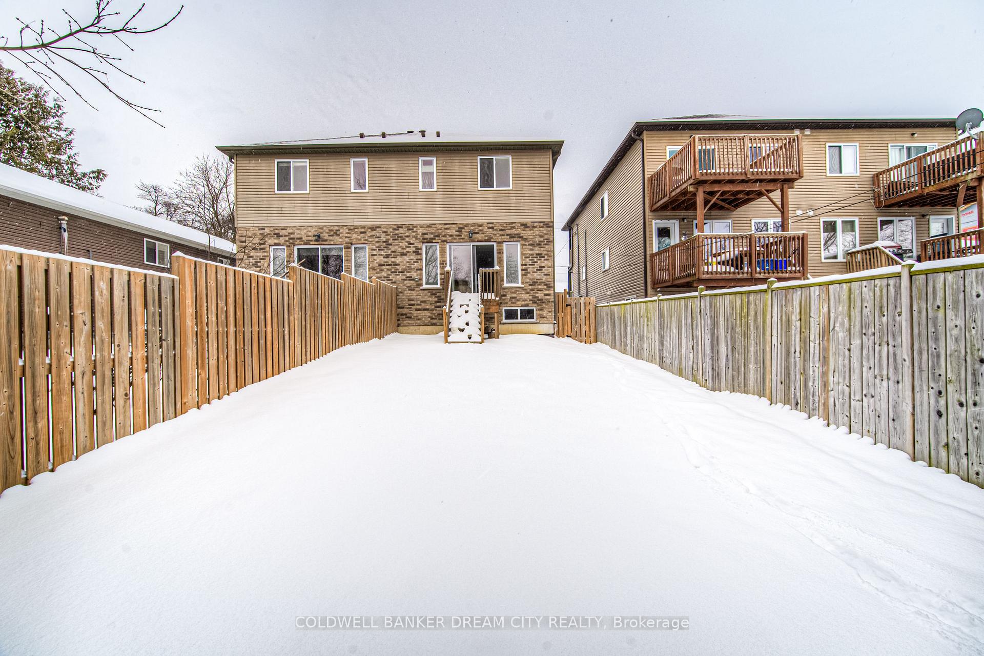 Photo 35 of 48 Fourth Avenue, Kitchener, Vanier - Kitchener — HOMEH