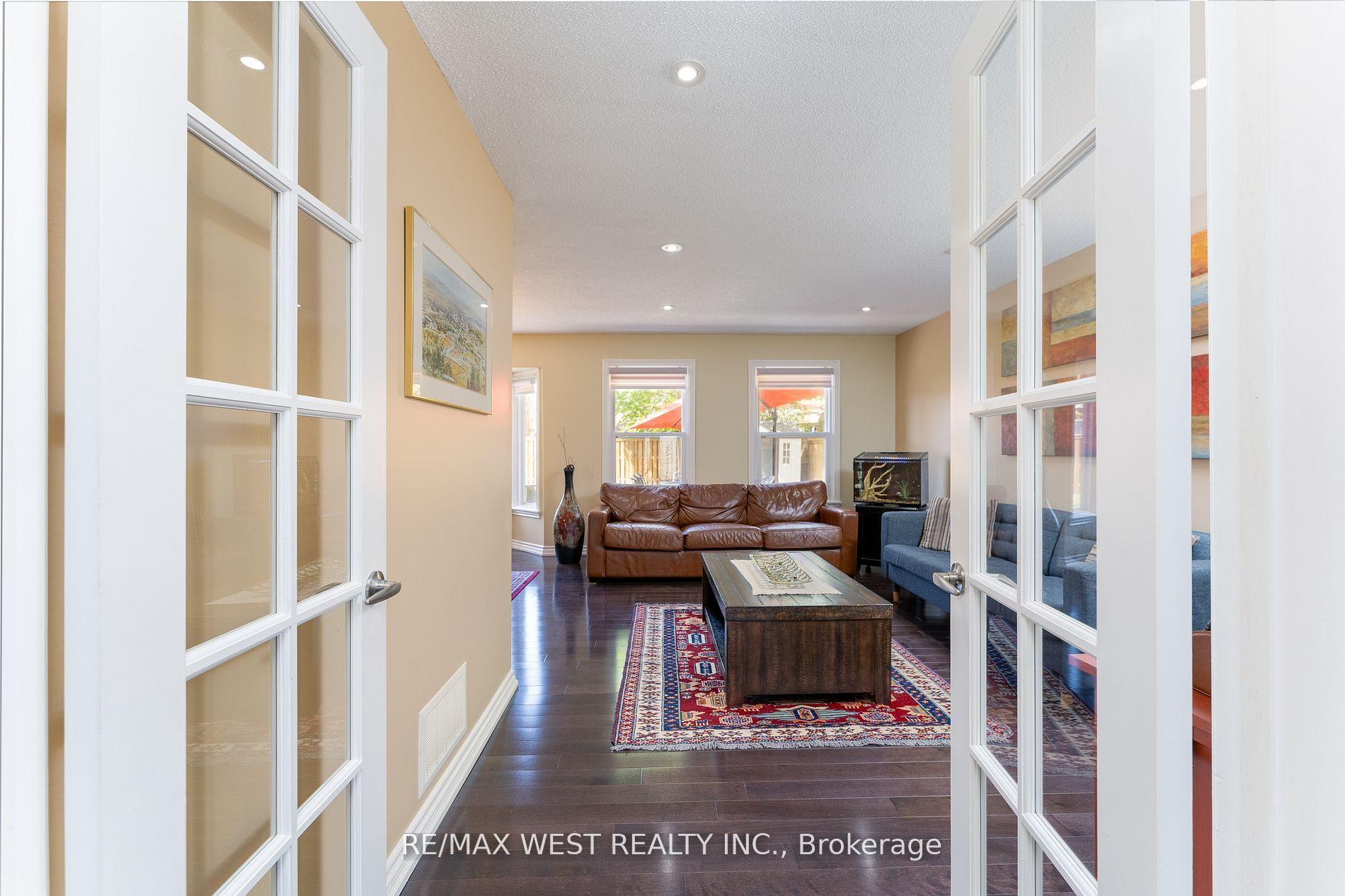 Photo 13 of 226 Austin Drive, Markham, Unionville — HOMEH