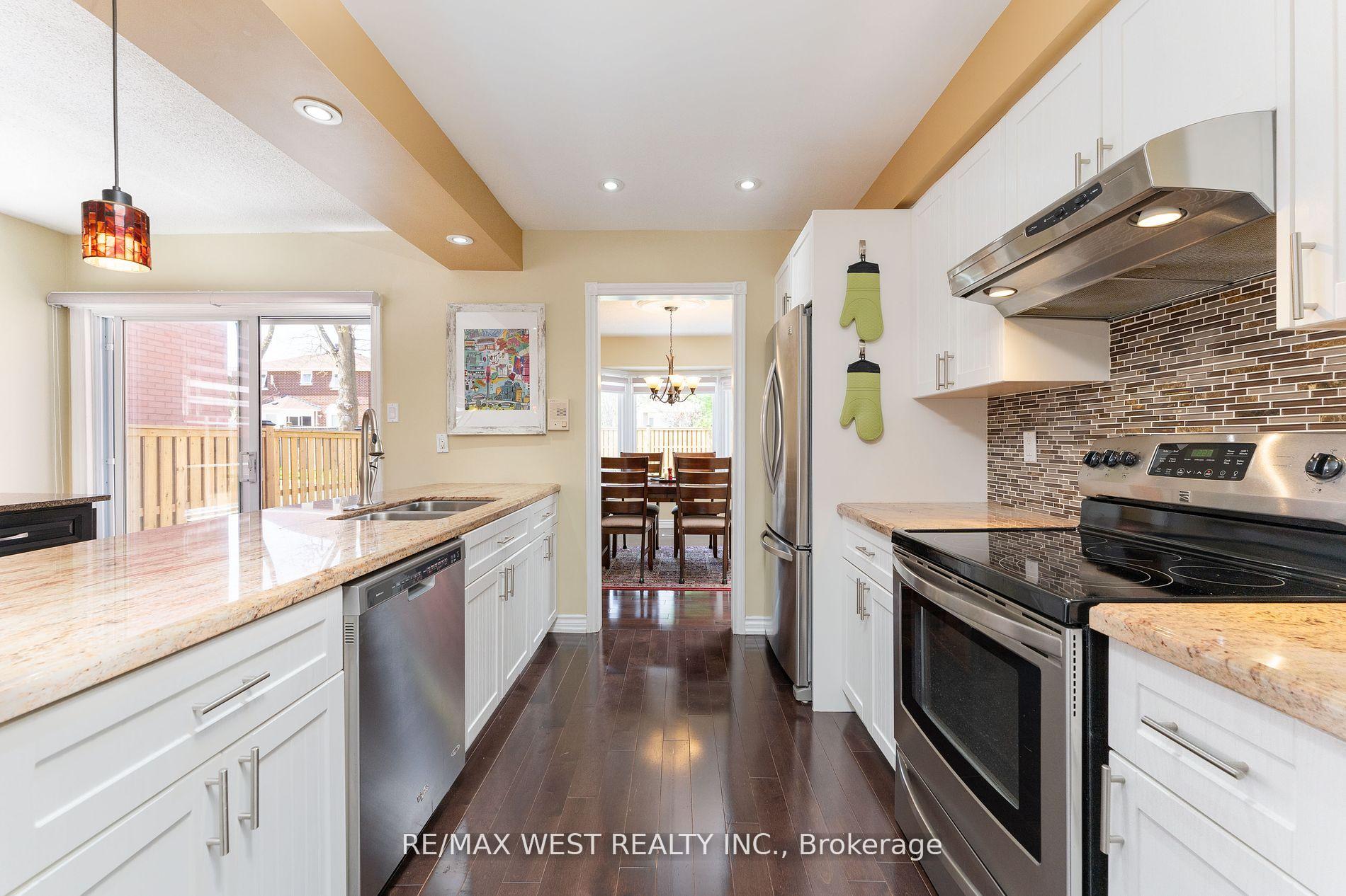 Photo 18 of 226 Austin Drive, Markham, Unionville — HOMEH