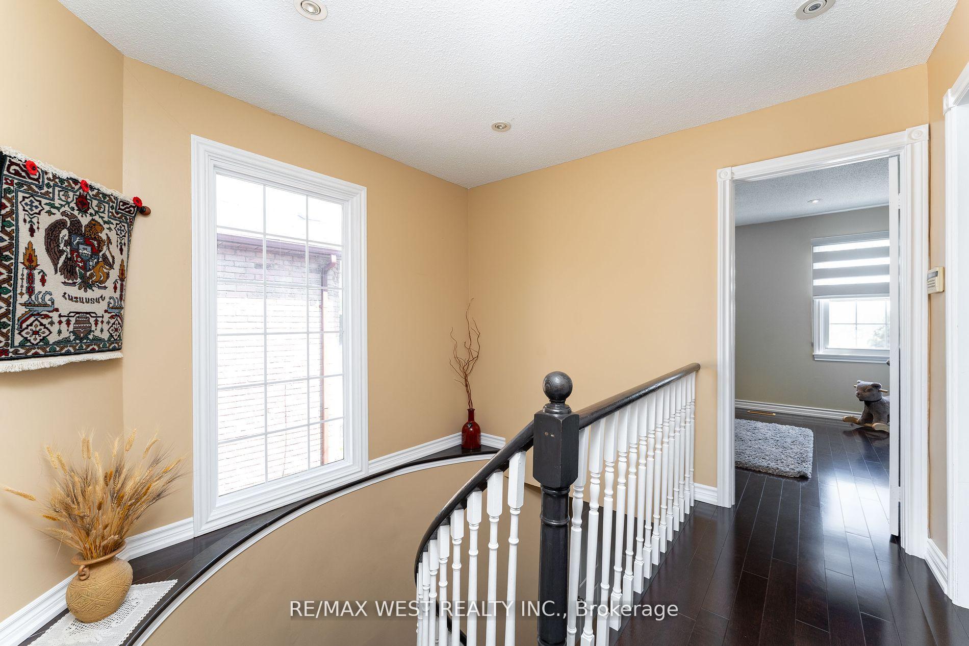 Photo 20 of 226 Austin Drive, Markham, Unionville — HOMEH