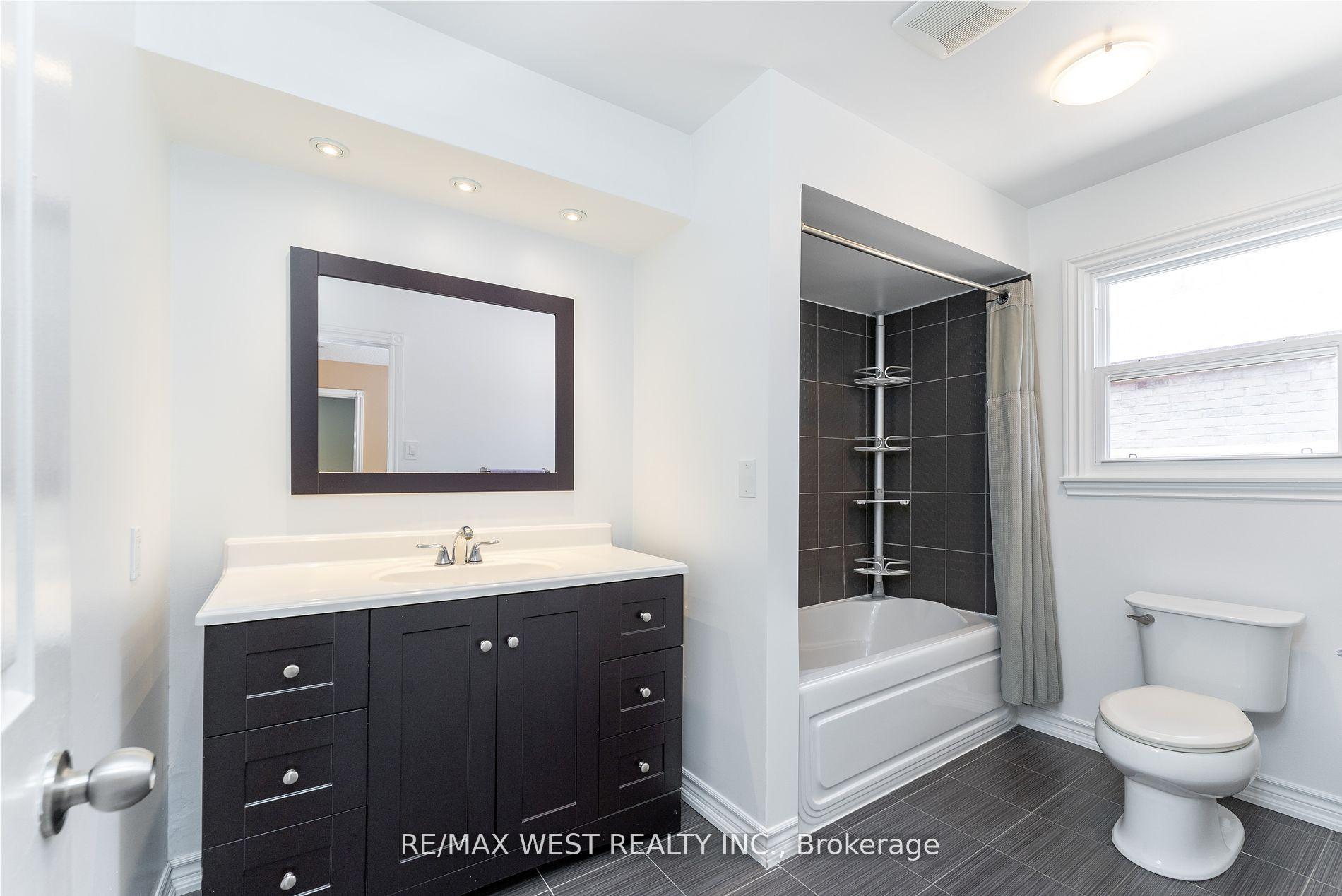 Photo 23 of 226 Austin Drive, Markham, Unionville — HOMEH