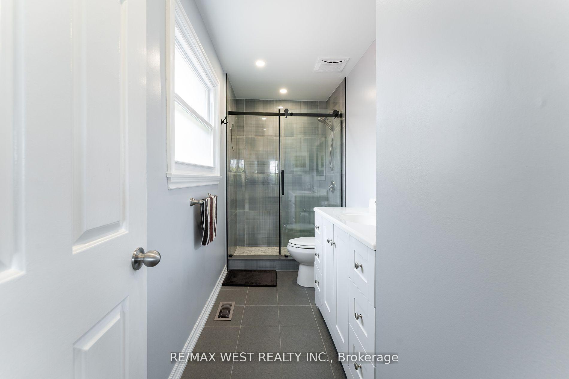 Photo 26 of 226 Austin Drive, Markham, Unionville — HOMEH