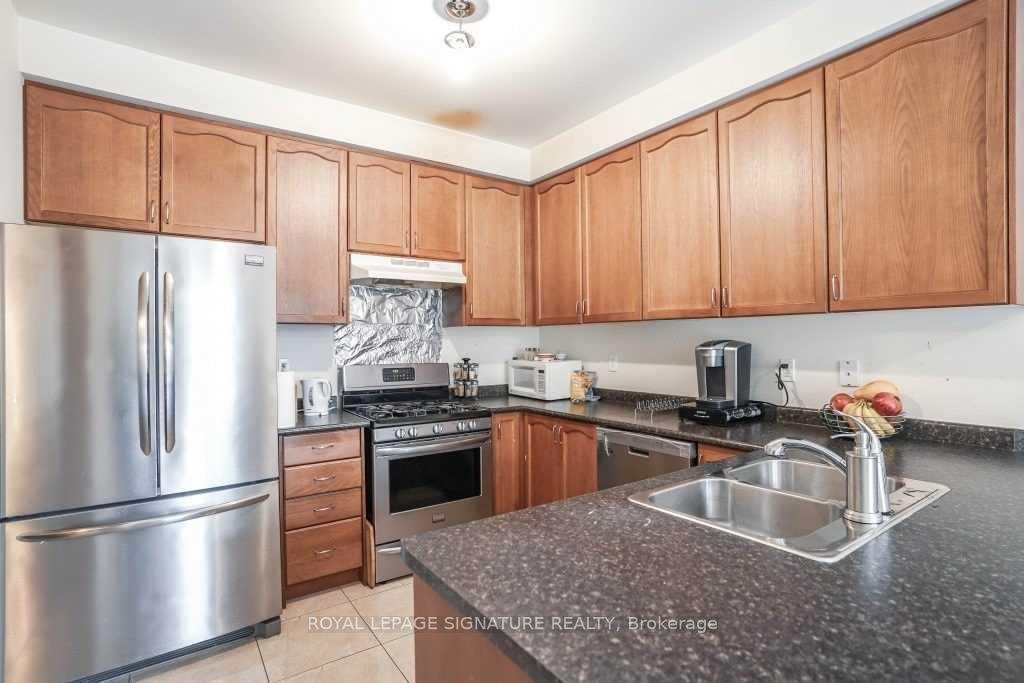 Photo 8 of 90 Christian Ritter Drive, Markham, Berczy — HOMEH