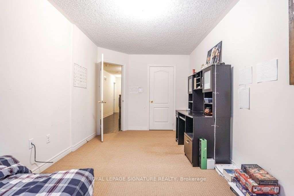 Photo 14 of 90 Christian Ritter Drive, Markham, Berczy — HOMEH