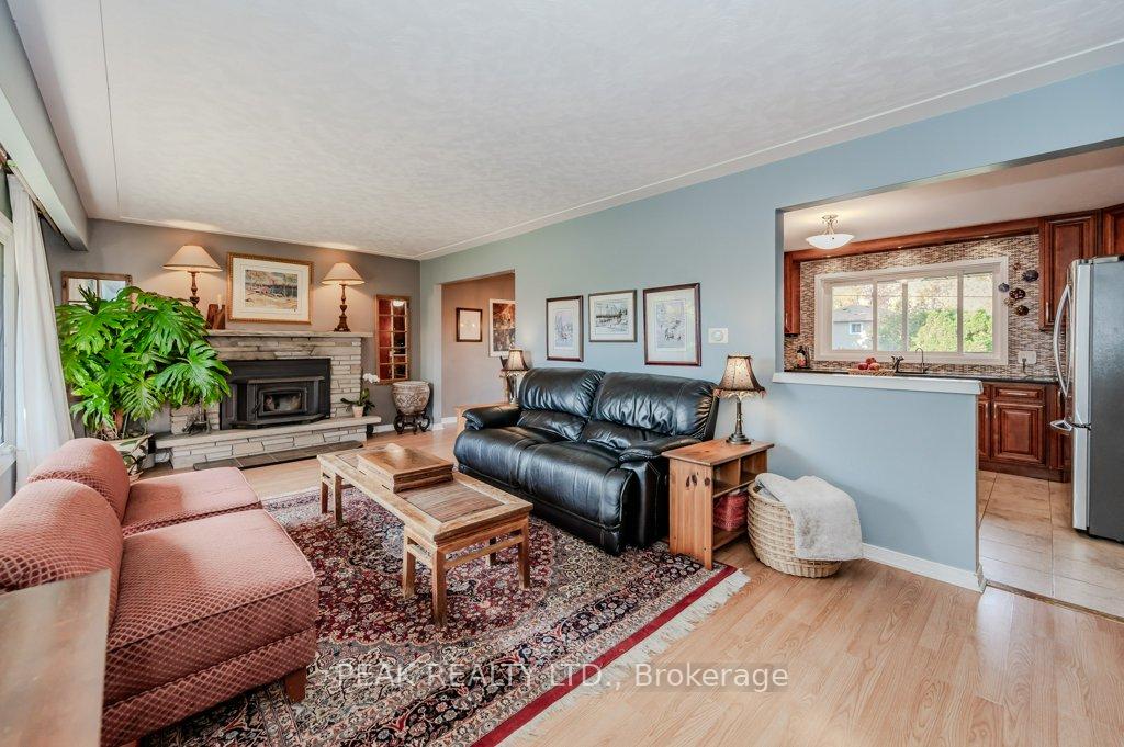 Photo 9 of 88 Springbank Crescent, Kitchener — HOMEH