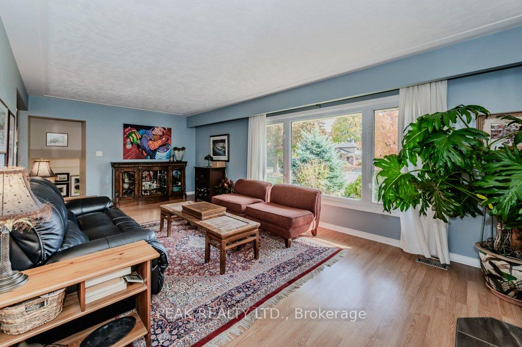 Photo 10 of 88 Springbank Crescent, Kitchener — HOMEH