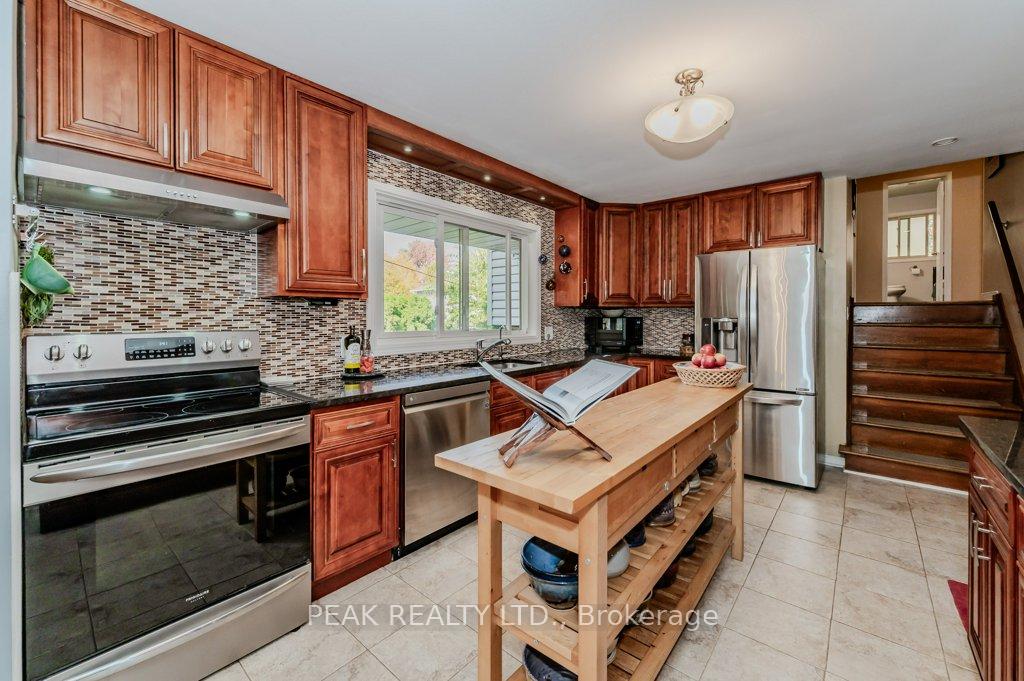 Photo 12 of 88 Springbank Crescent, Kitchener — HOMEH