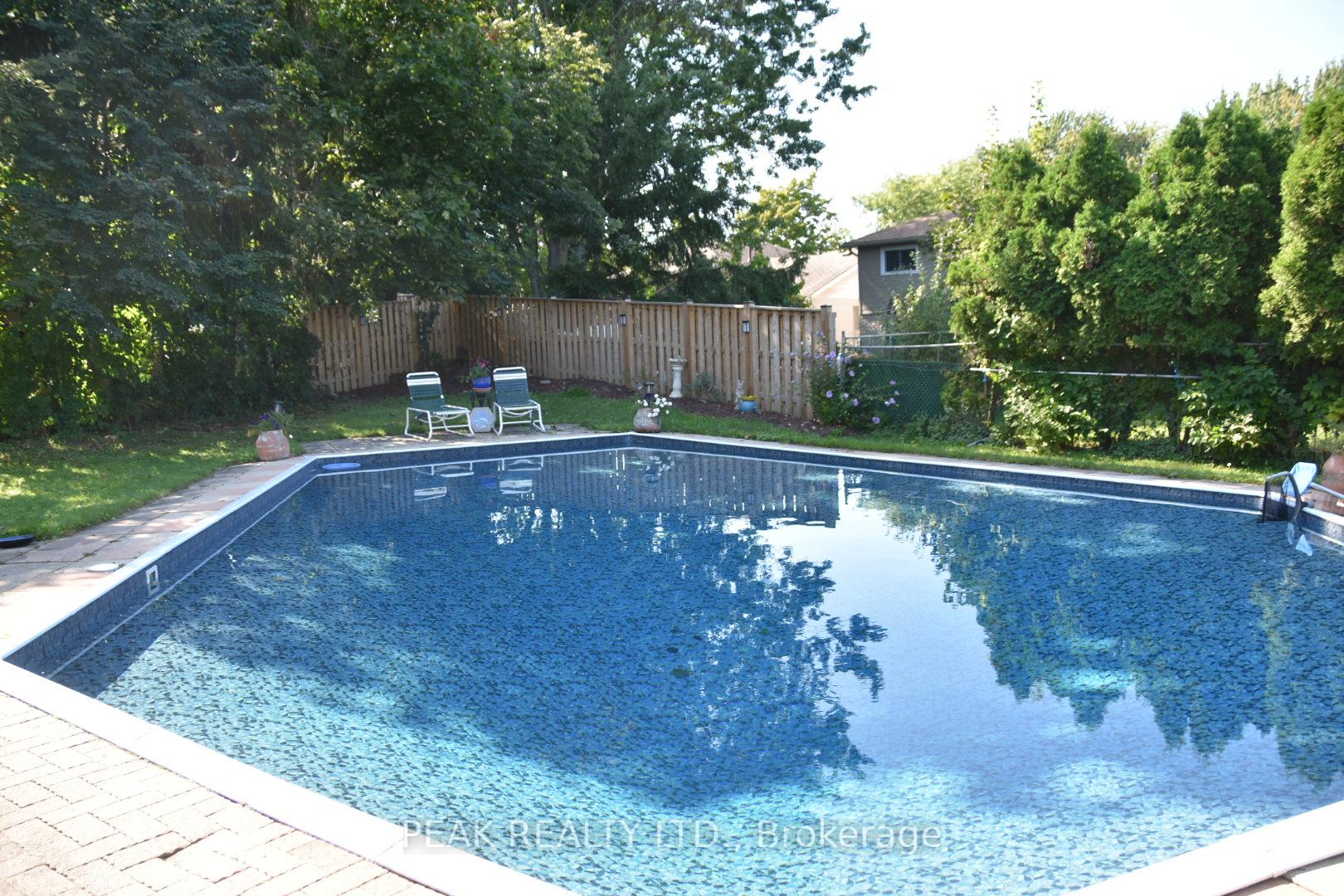 Photo 38 of 88 Springbank Crescent, Kitchener — HOMEH