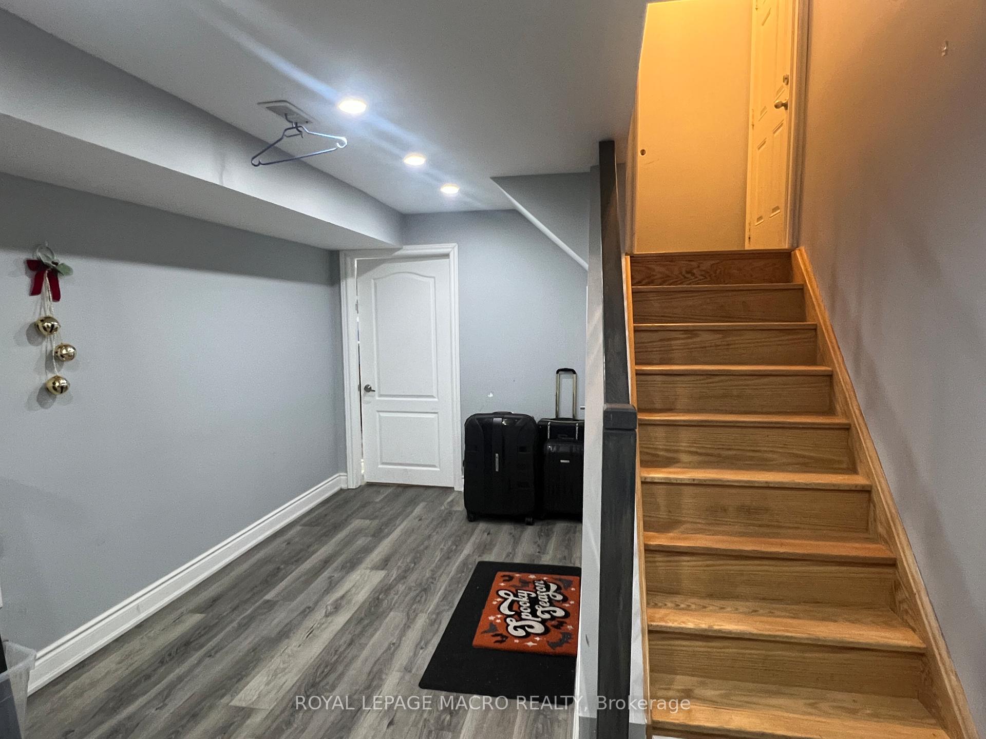 Photo 3 of Unit Lower, 31 Chaumont Drive, Hamilton, Stoney Creek Mountain — HOMEH