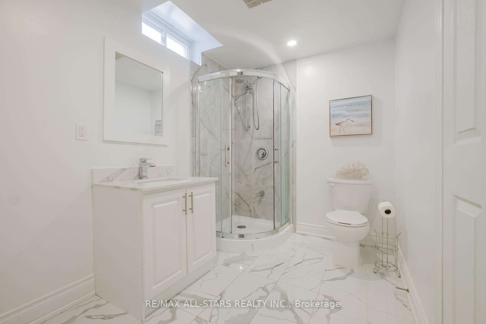 Photo 42 of 10 Heathmore Court, Markham, Unionville — HOMEH