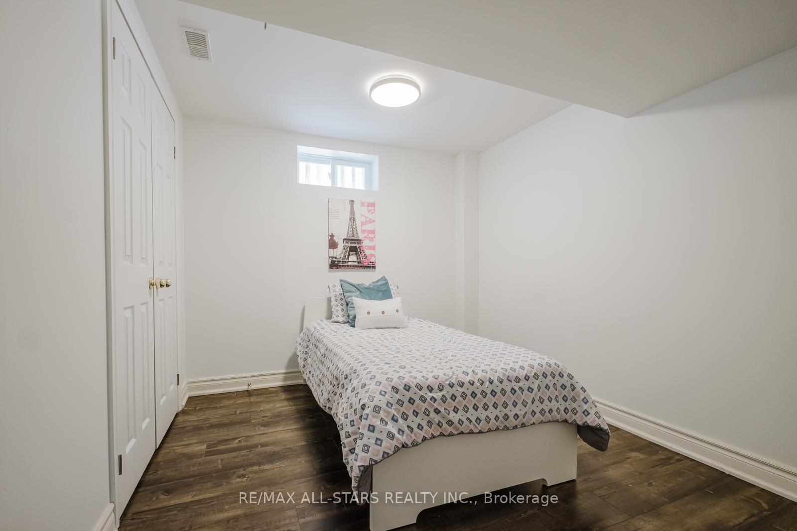 Photo 43 of 10 Heathmore Court, Markham, Unionville — HOMEH