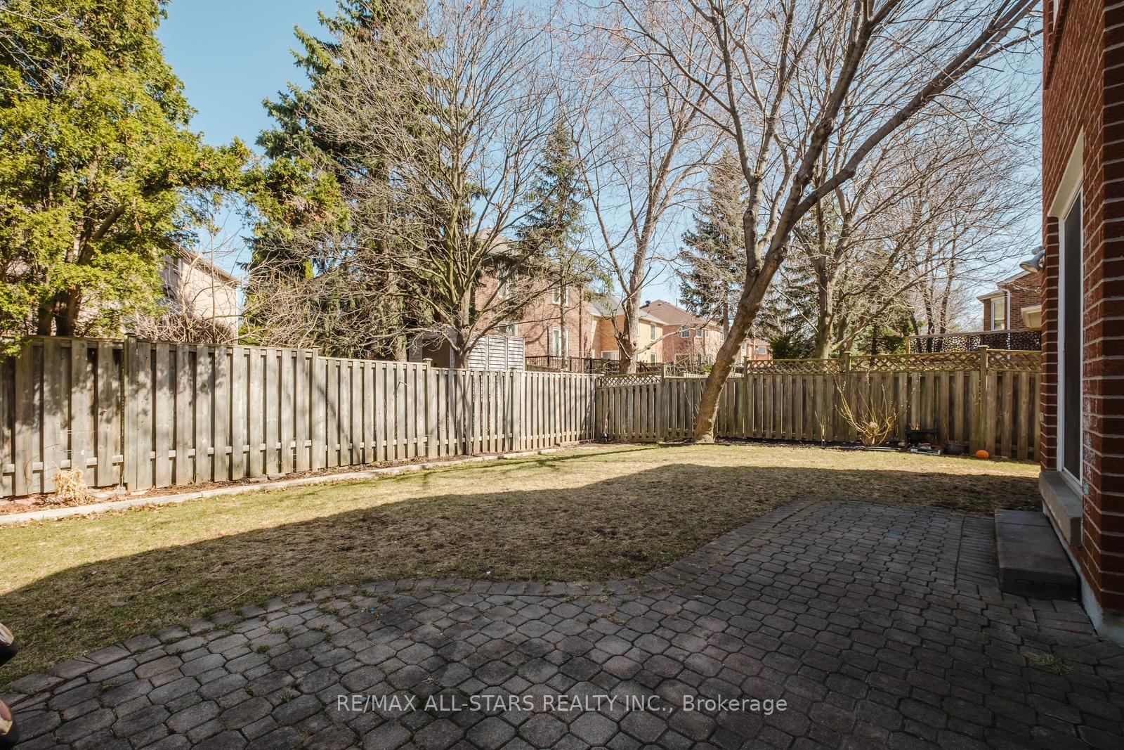 Photo 47 of 10 Heathmore Court, Markham, Unionville — HOMEH