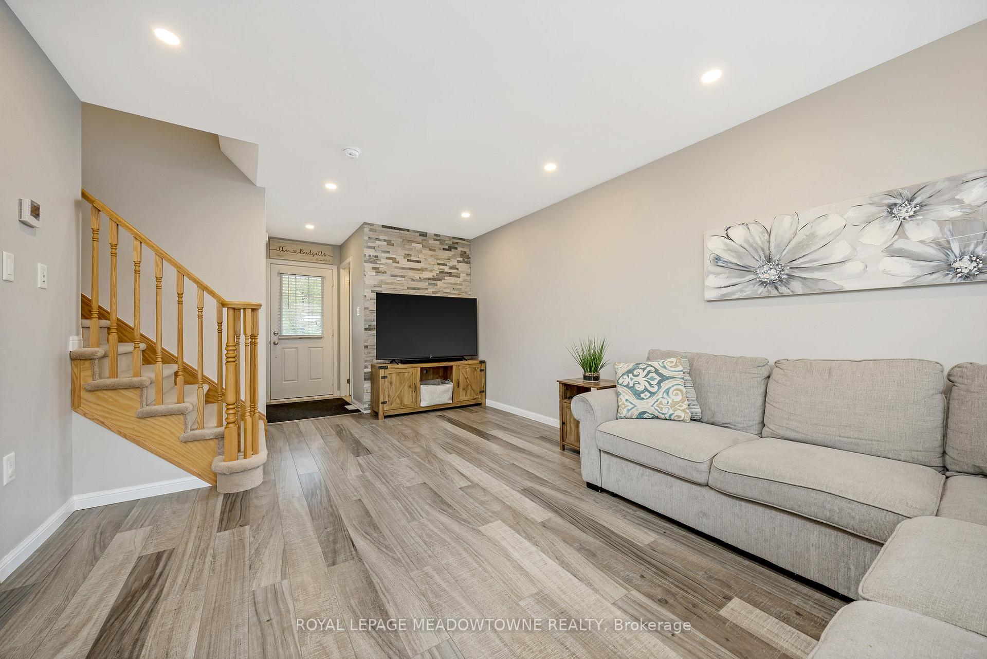 Photo 7 of 606 Cargill Path, Milton, Coates — HOMEH