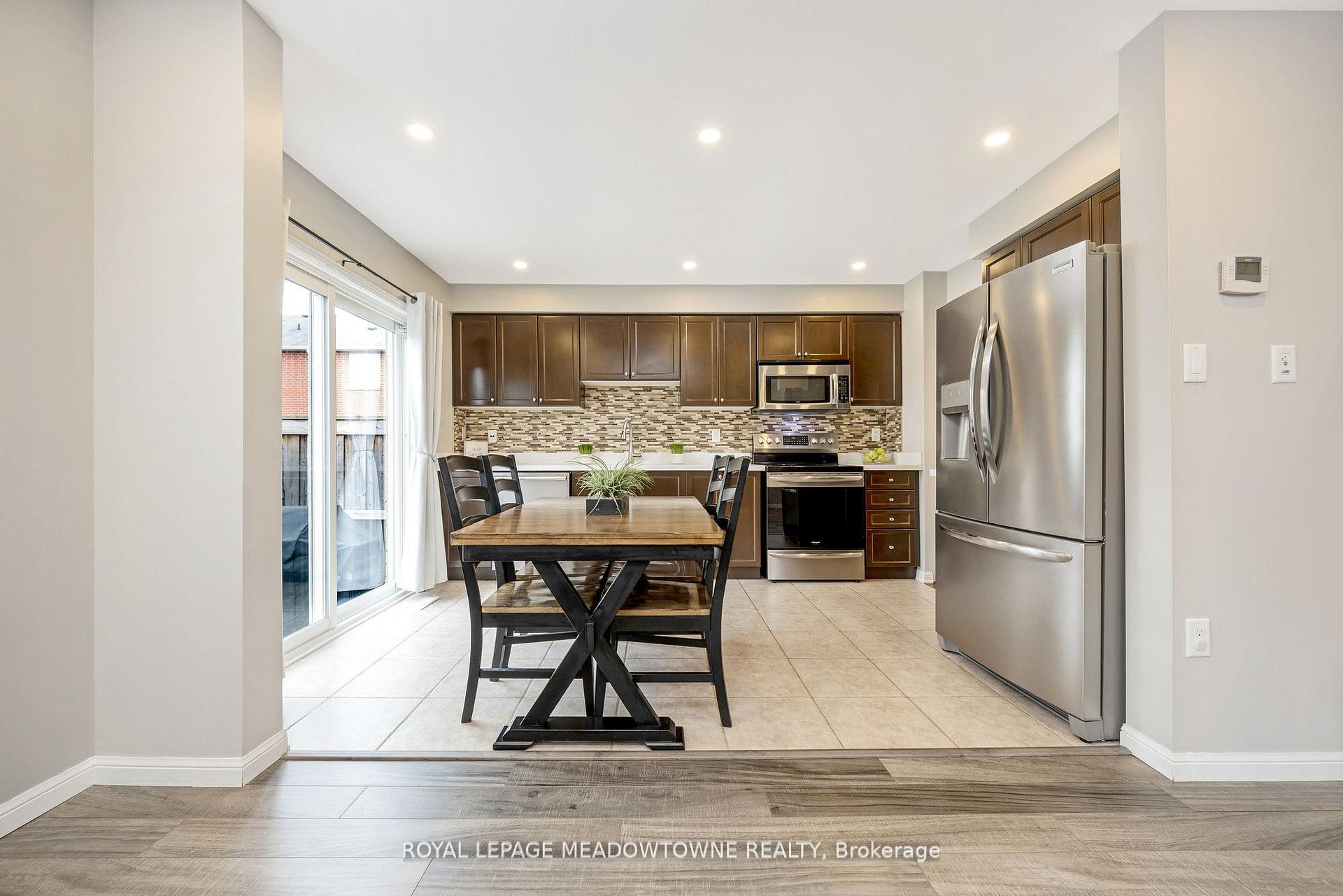 Photo 8 of 606 Cargill Path, Milton, Coates — HOMEH