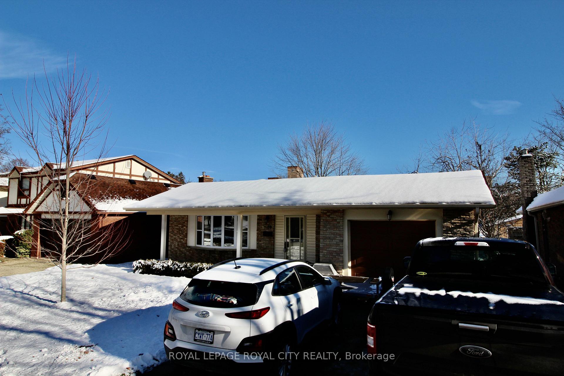 Photo 1 of 40 Kelly Drive, Kitchener — HOMEH