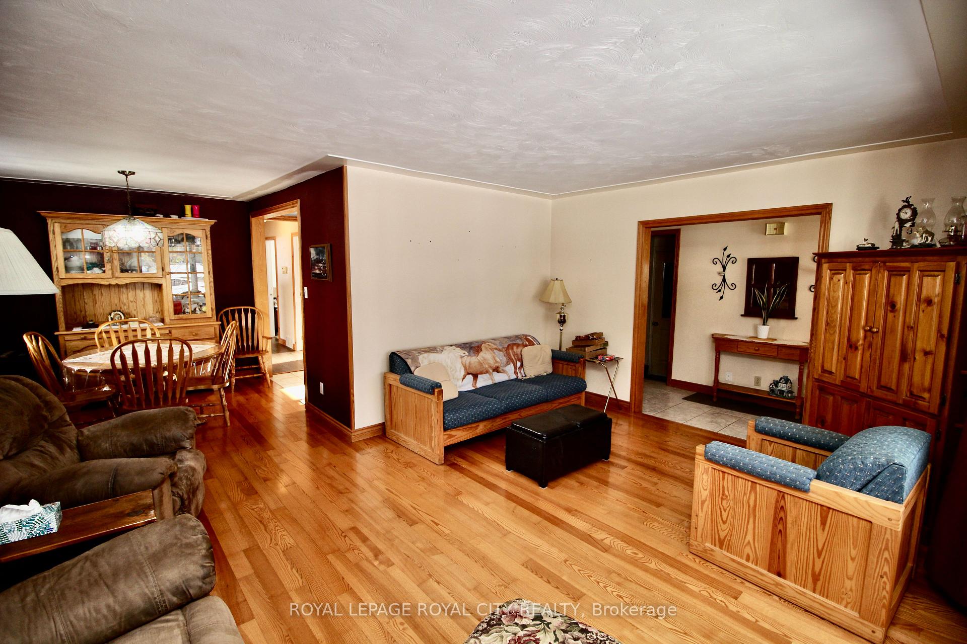 Photo 7 of 40 Kelly Drive, Kitchener — HOMEH