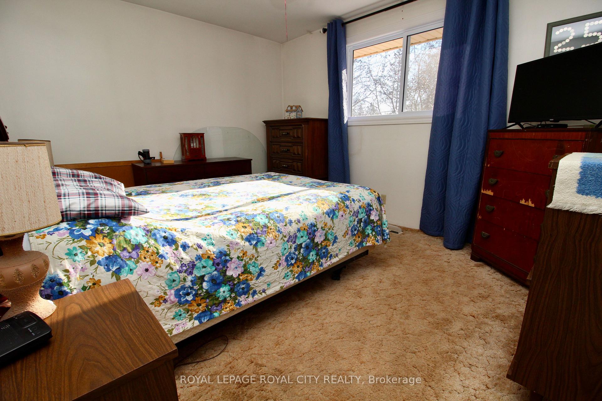 Photo 21 of 40 Kelly Drive, Kitchener — HOMEH