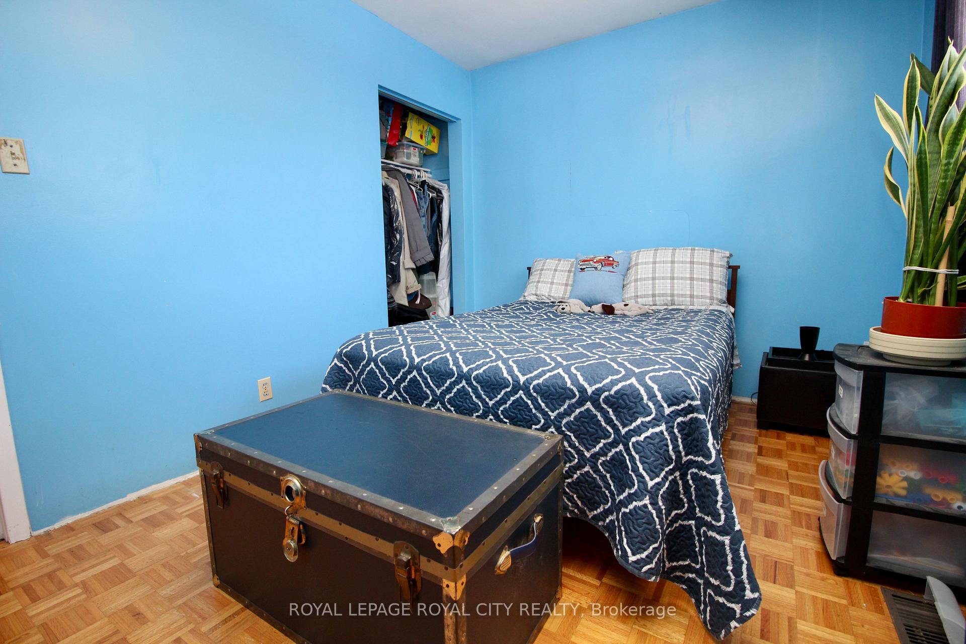 Photo 23 of 40 Kelly Drive, Kitchener — HOMEH