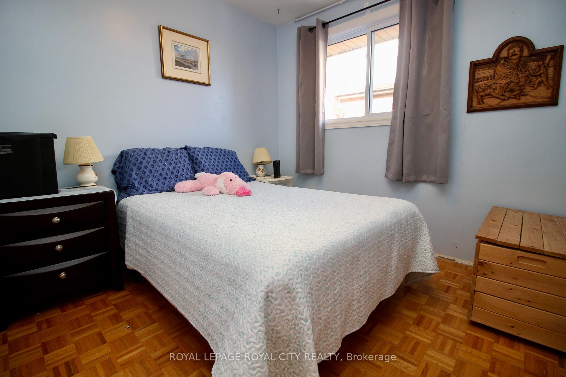 Photo 25 of 40 Kelly Drive, Kitchener — HOMEH