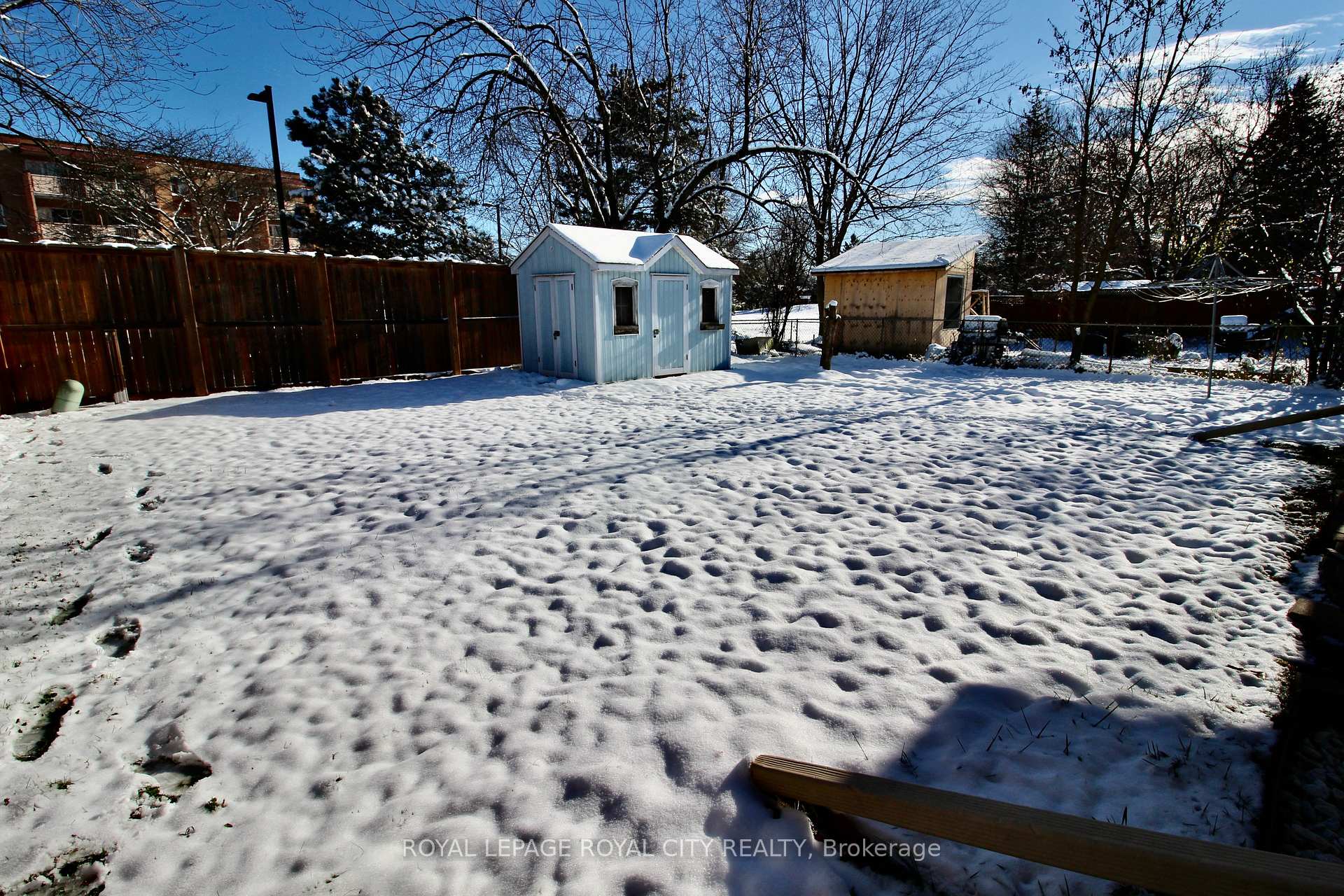 Photo 29 of 40 Kelly Drive, Kitchener — HOMEH