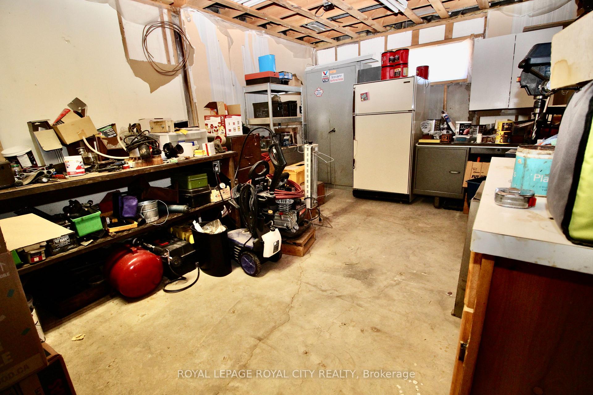 Photo 32 of 40 Kelly Drive, Kitchener — HOMEH