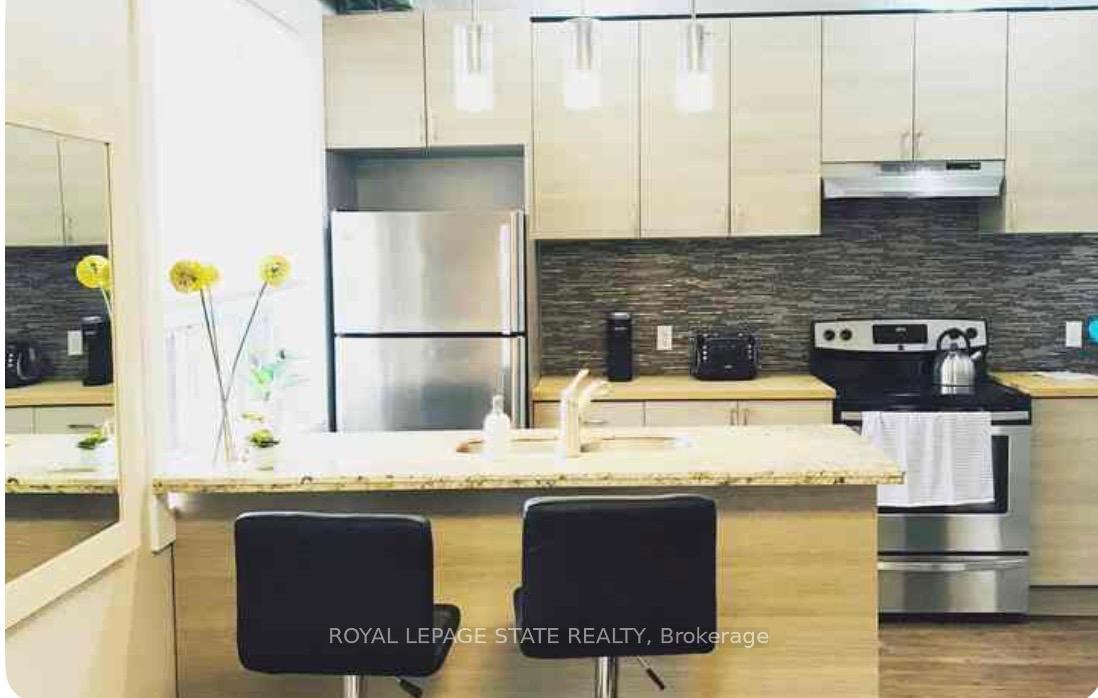 Photo 3 of Unit 2, 135 Stinson Street, Hamilton, Stinson — HOMEH