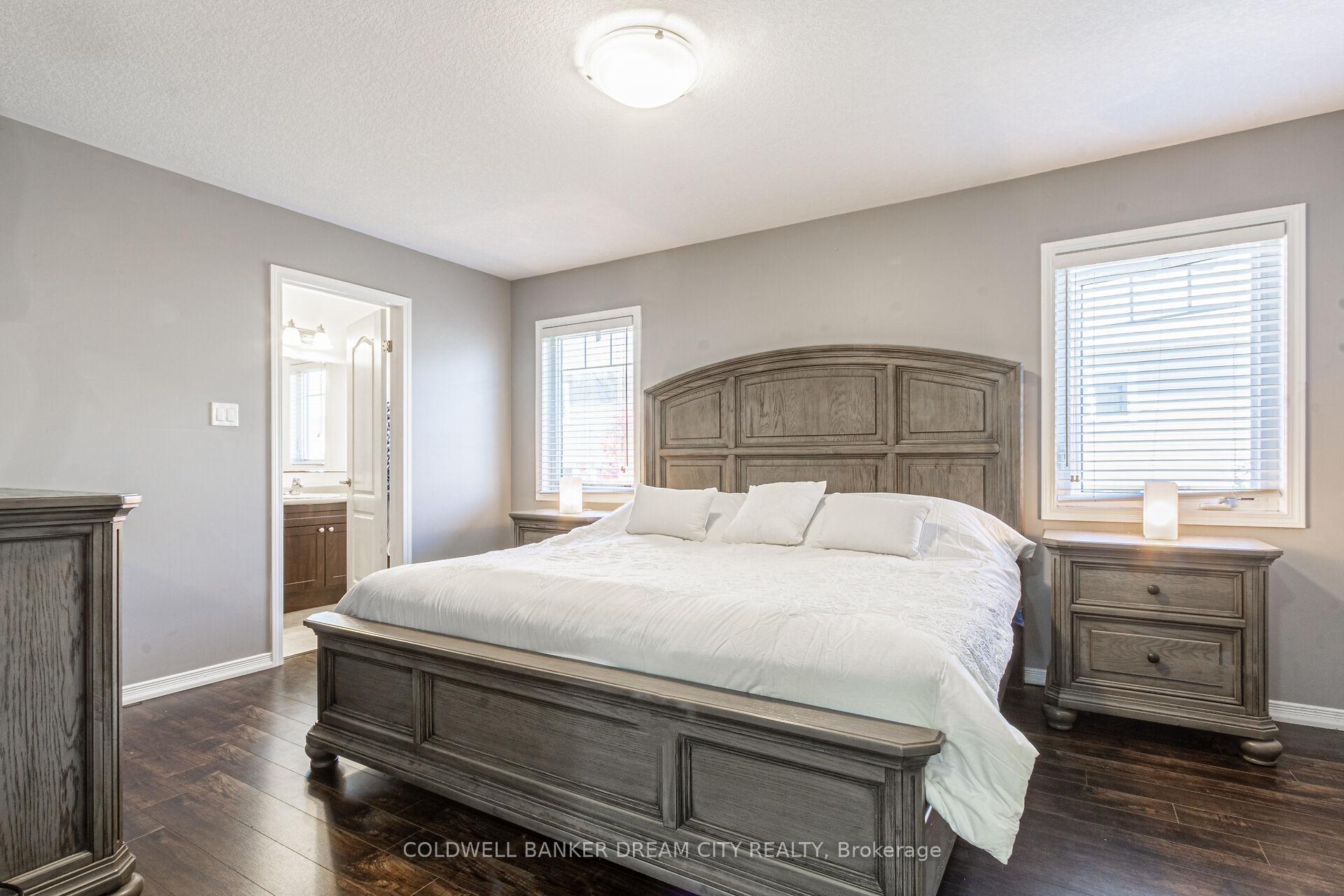 Photo 17 of 250 Apple Hill Crescent, Kitchener — HOMEH