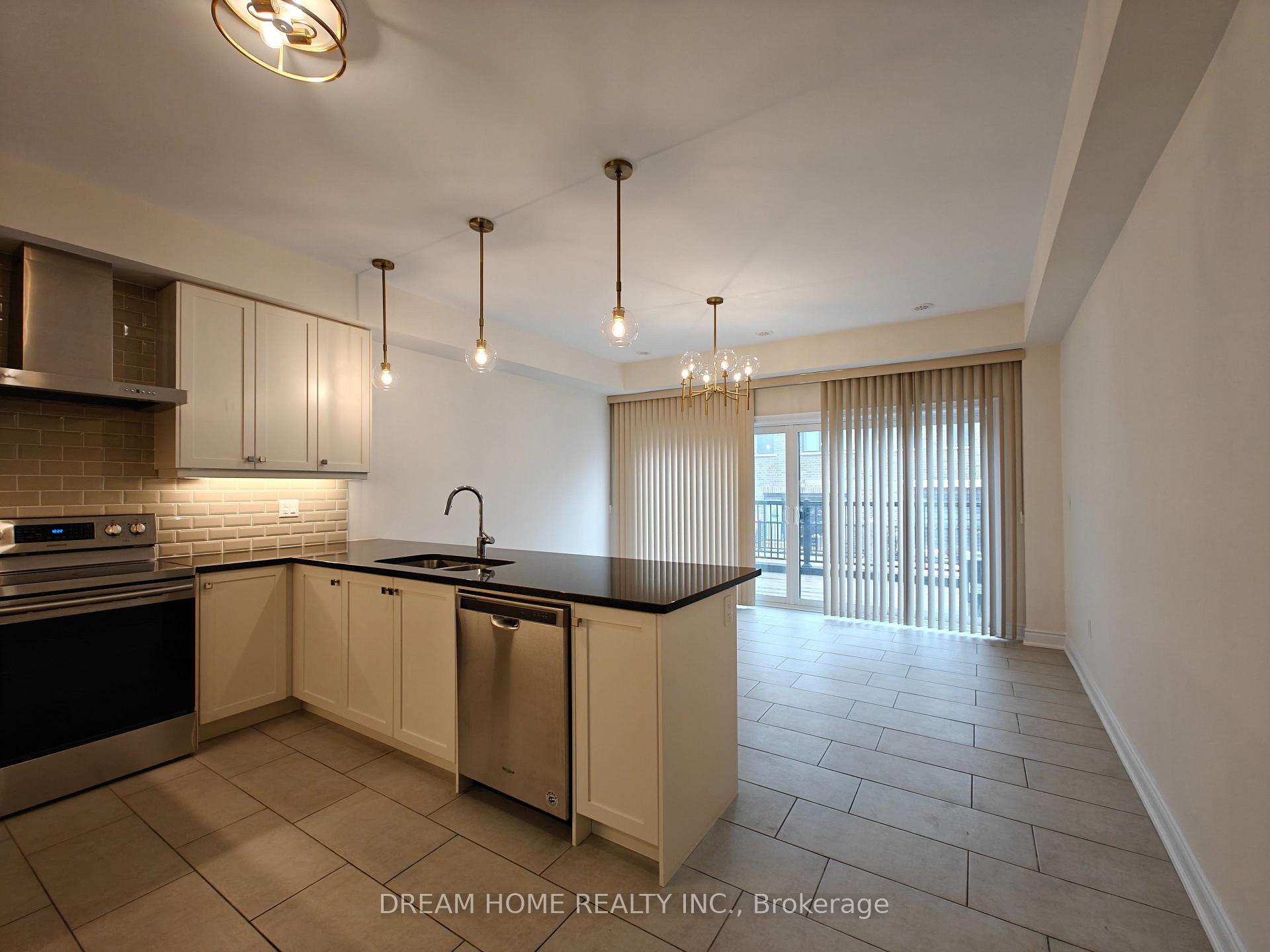 Photo 10 of 6 Cafaro Lane, Markham, Victoria Square — HOMEH