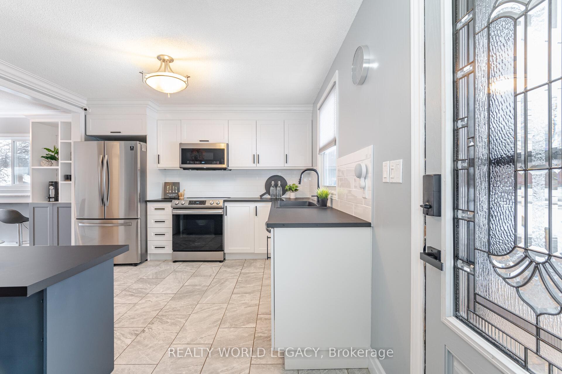 Photo 4 of 141 Ninth Avenue, Kitchener — HOMEH