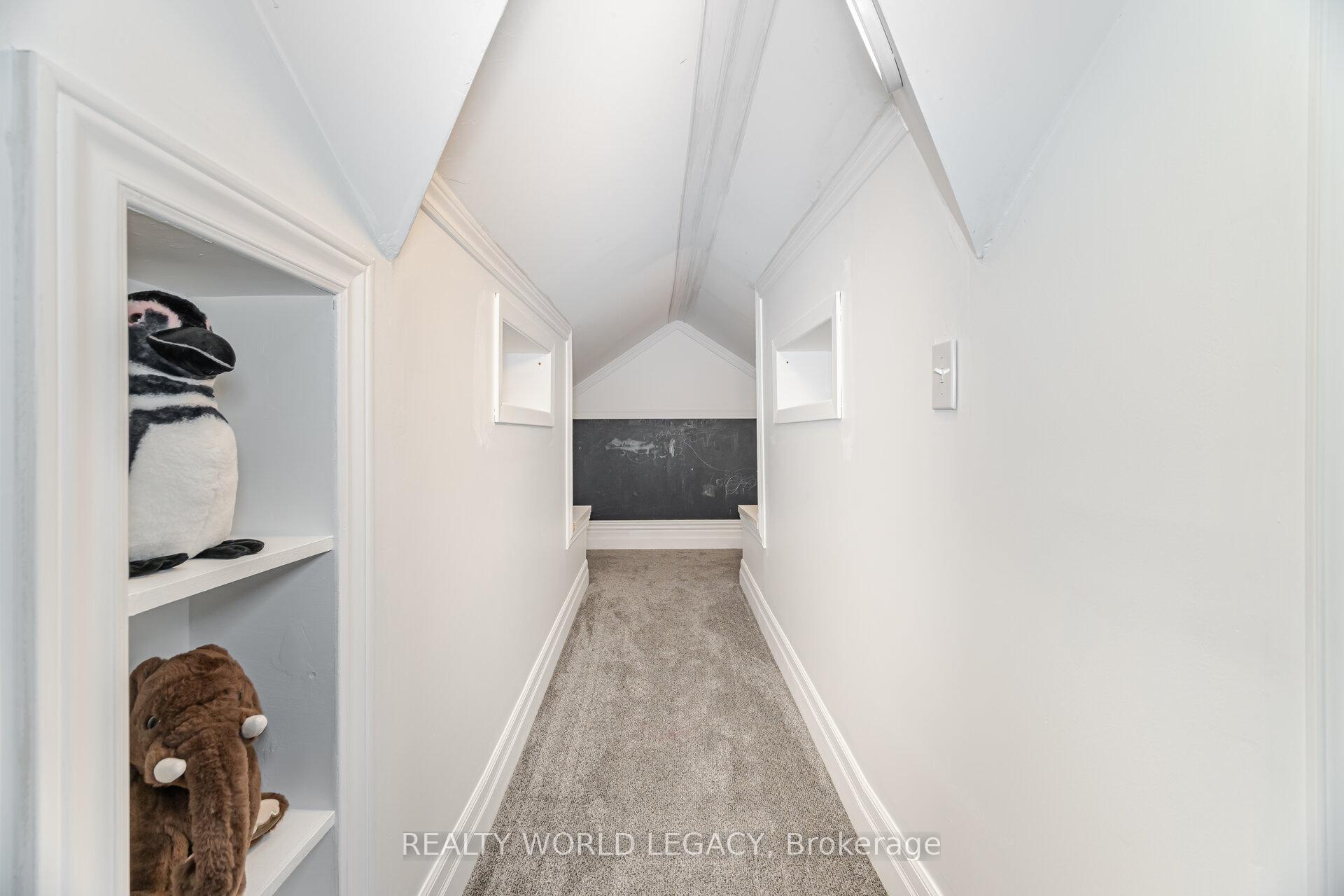 Photo 22 of 141 Ninth Avenue, Kitchener — HOMEH