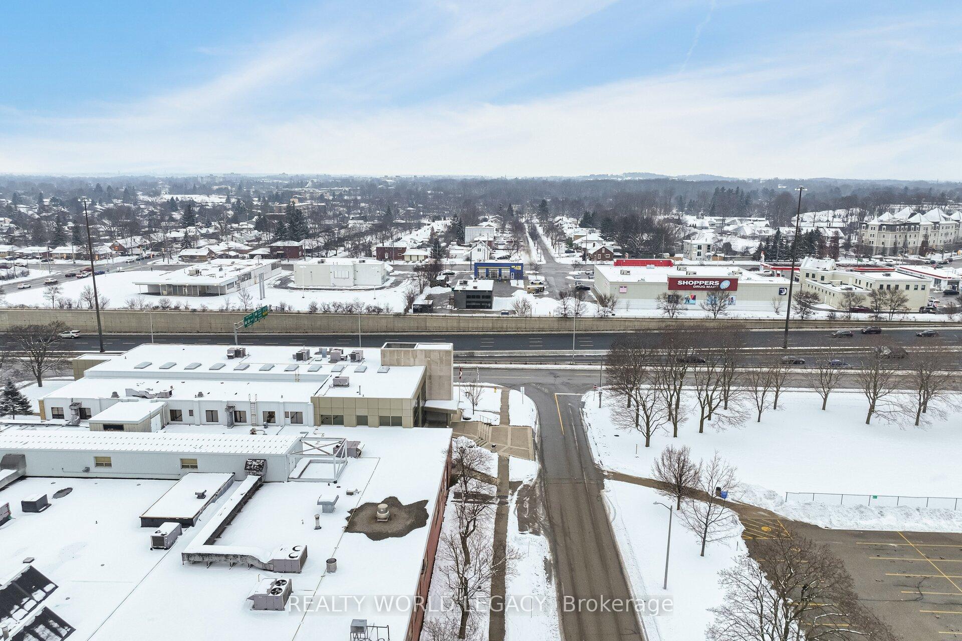 Photo 40 of 141 Ninth Avenue, Kitchener — HOMEH