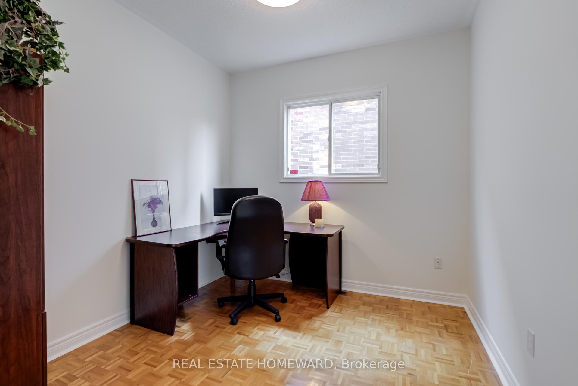 Photo 16 of 207 Valentina Drive, Markham, Village Green-South Unionville — HOMEH
