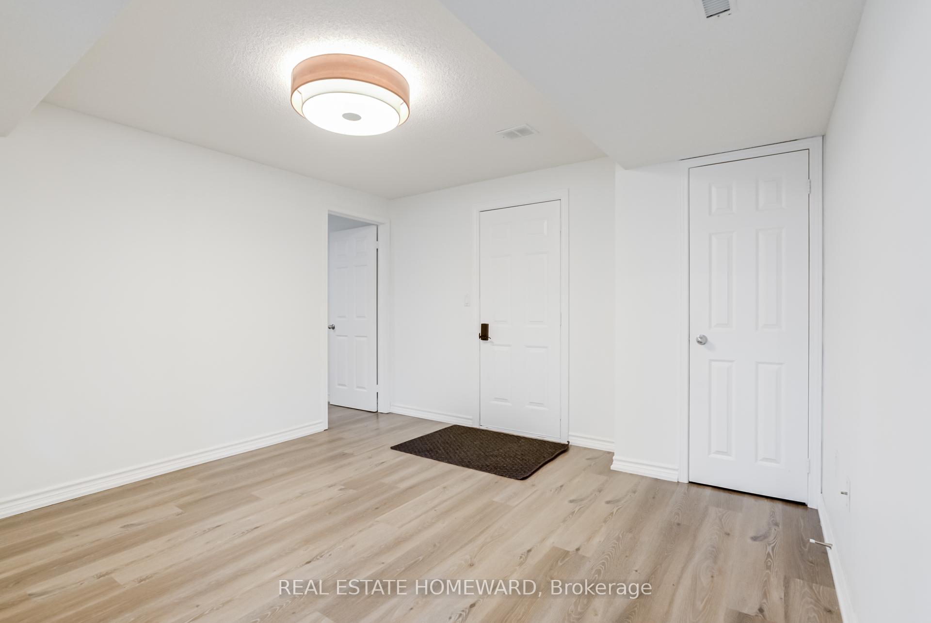 Photo 36 of 207 Valentina Drive, Markham, Village Green-South Unionville — HOMEH