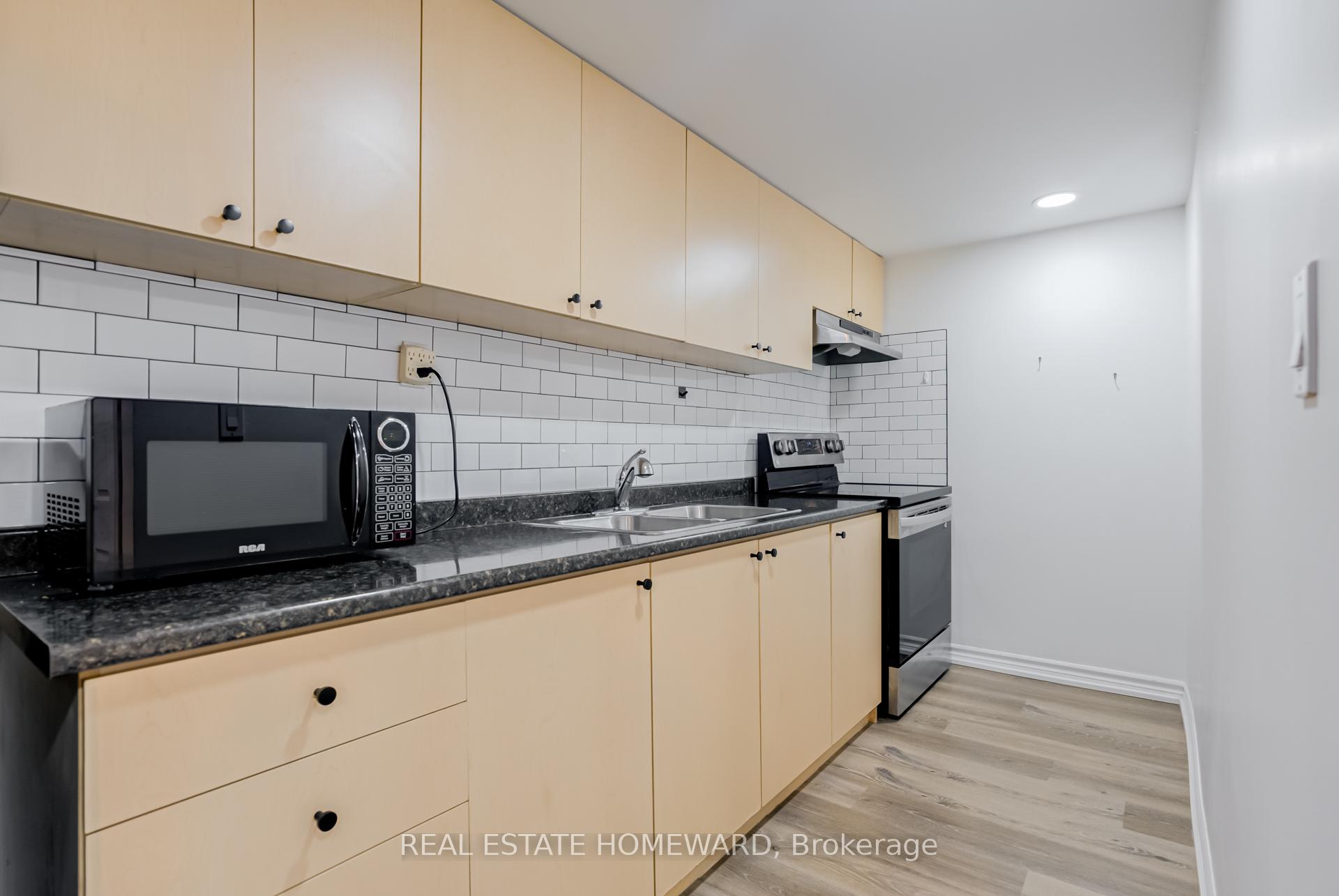 Photo 40 of 207 Valentina Drive, Markham, Village Green-South Unionville — HOMEH