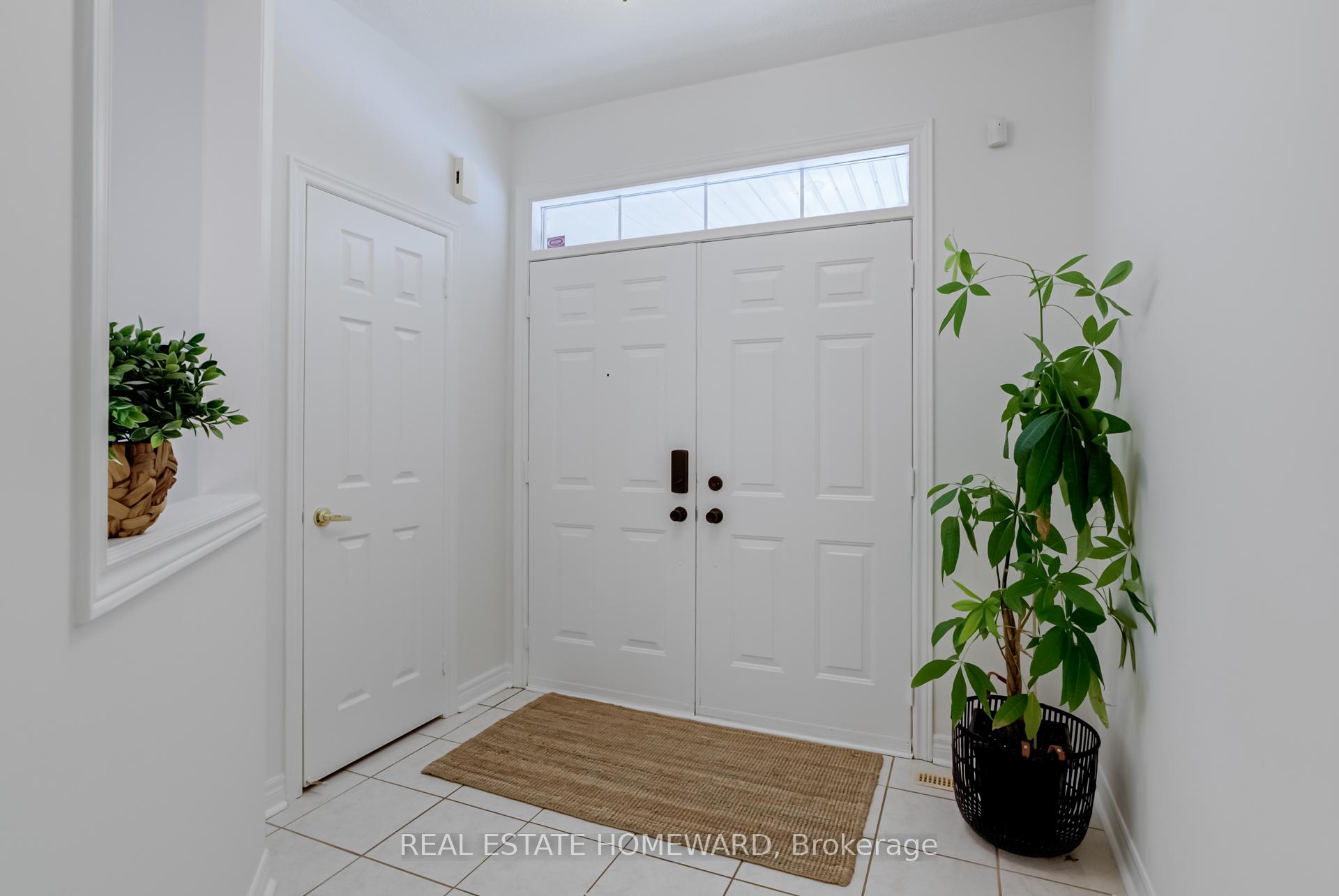 Photo 45 of 207 Valentina Drive, Markham, Village Green-South Unionville — HOMEH