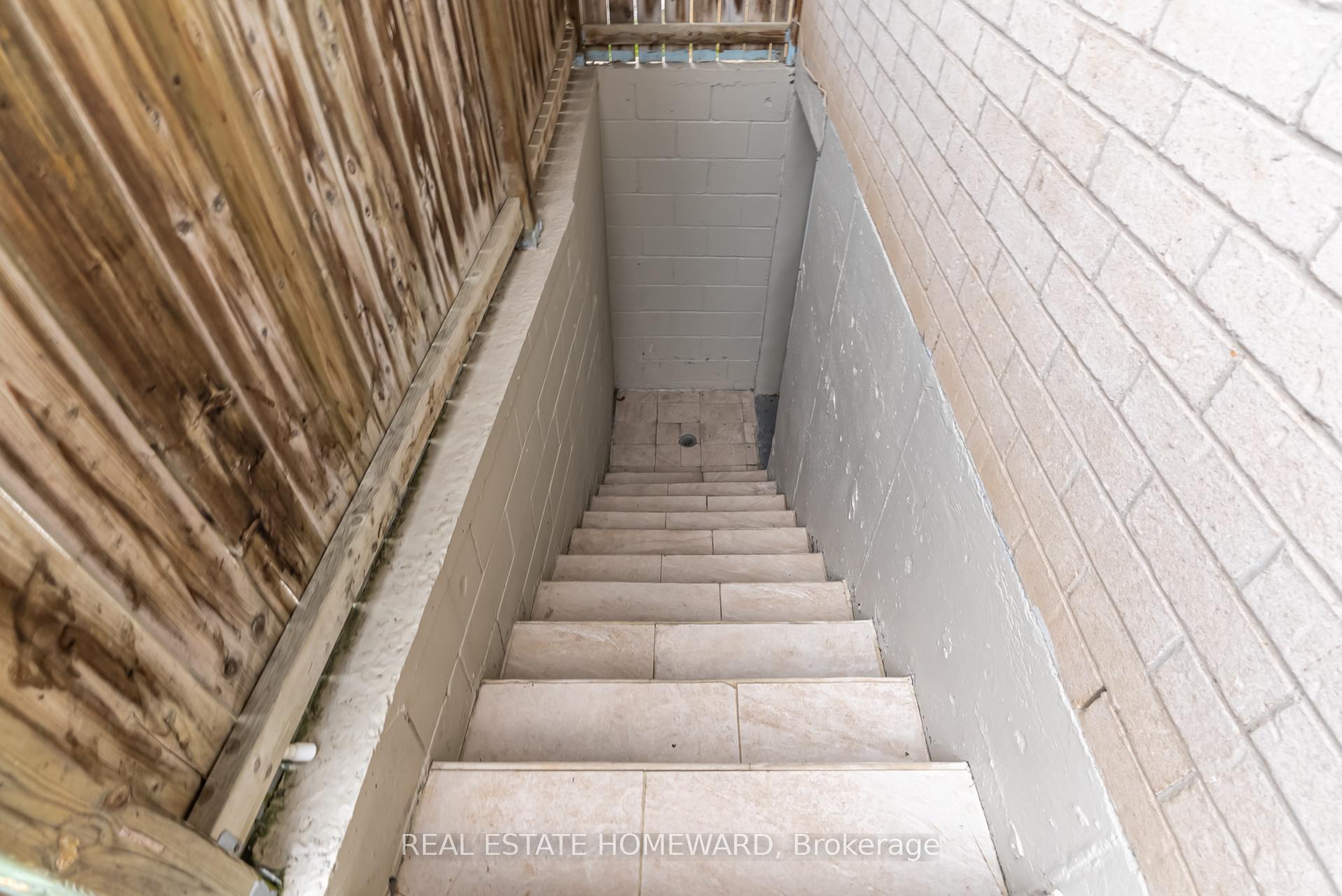 Photo 50 of 207 Valentina Drive, Markham, Village Green-South Unionville — HOMEH