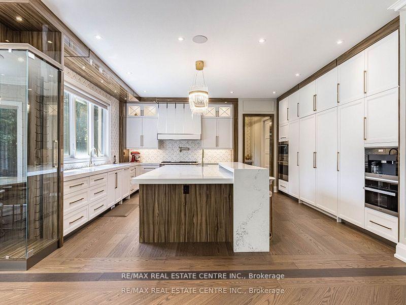 Photo 7 of 1 Huckleberry Lane S, Markham, Bayview Glen — HOMEH