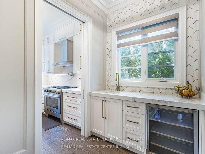 Photo 8 of 1 Huckleberry Lane S, Markham, Bayview Glen — HOMEH
