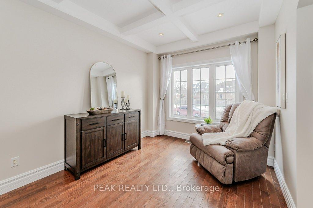 Photo 6 of 14 Paige Street, Kitchener — HOMEH