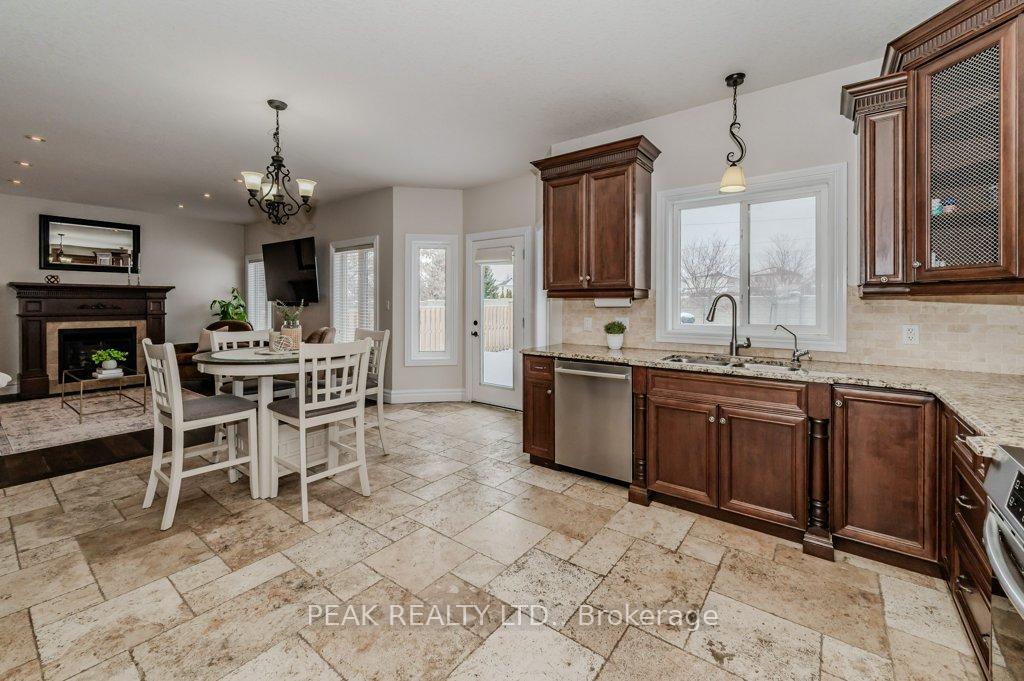 Photo 16 of 14 Paige Street, Kitchener — HOMEH