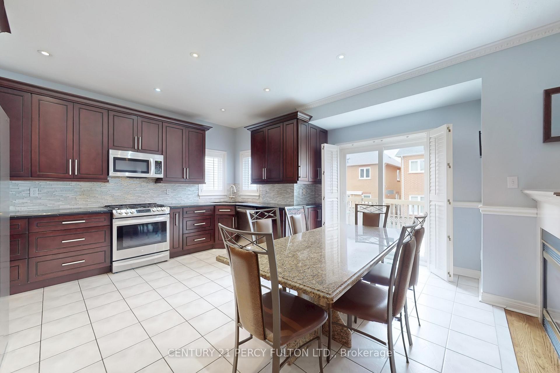 Photo 15 of 119 Elvira Crescent, Markham, Rouge Fairways — HOMEH