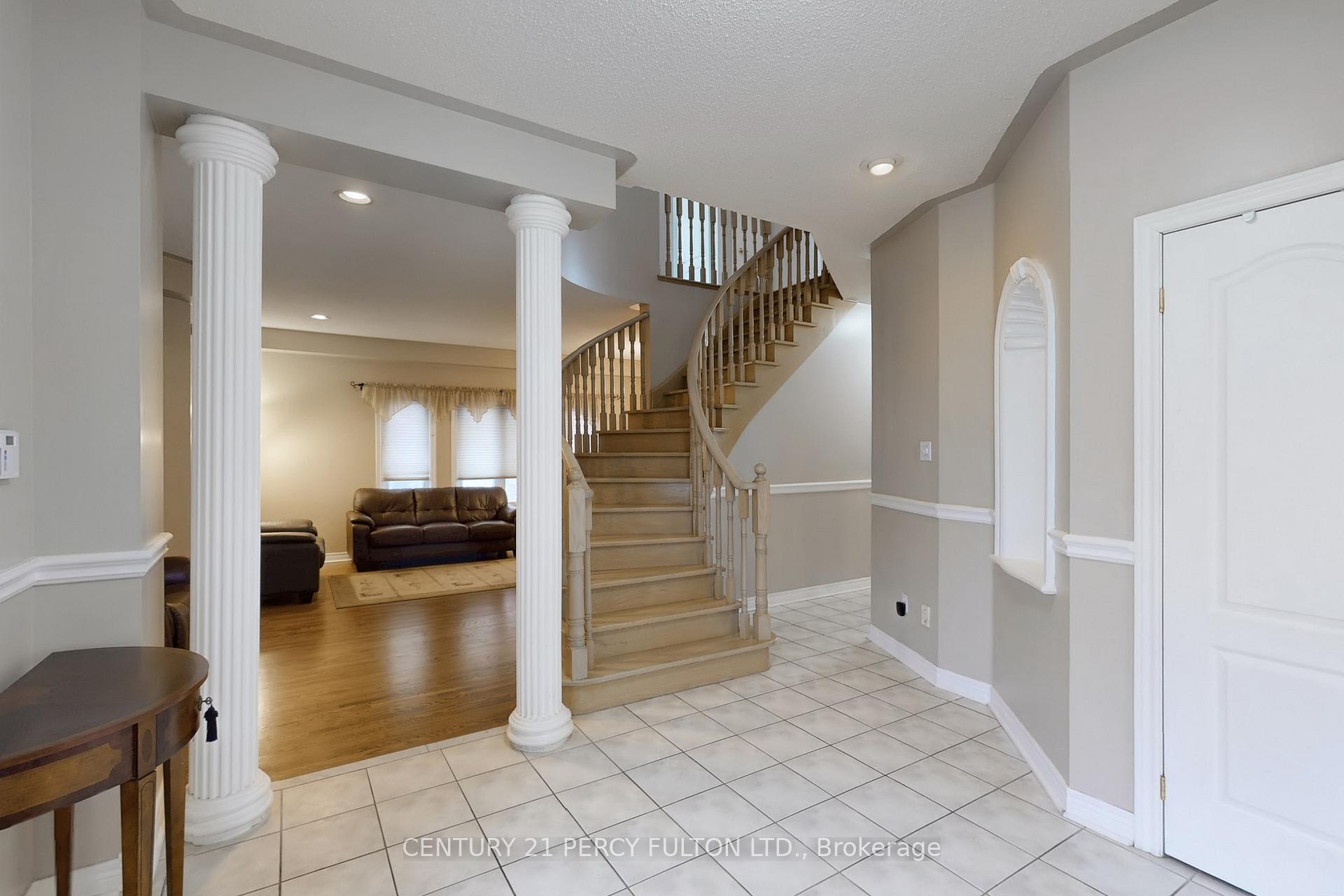 Photo 20 of 119 Elvira Crescent, Markham, Rouge Fairways — HOMEH