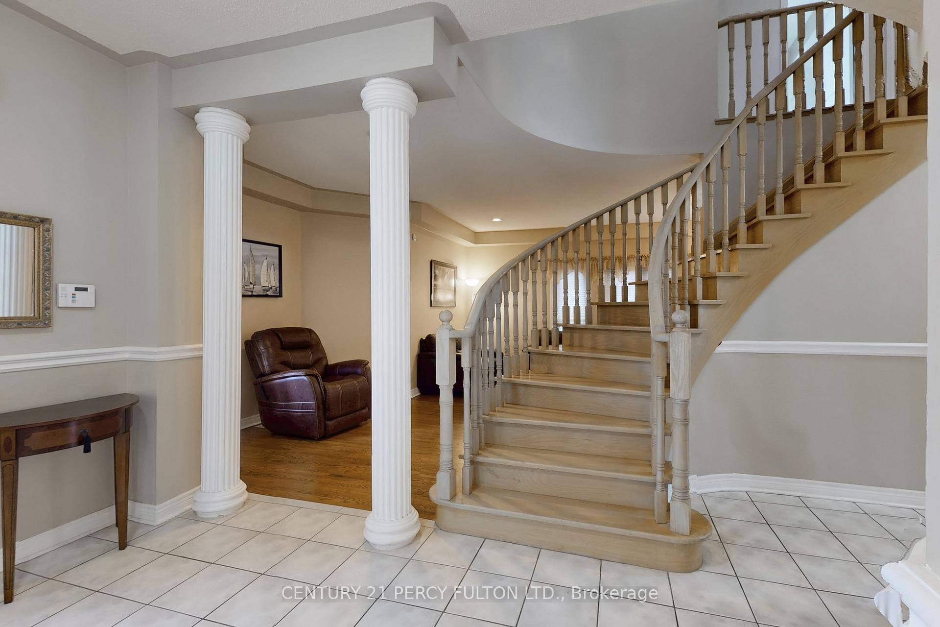 Photo 25 of 119 Elvira Crescent, Markham, Rouge Fairways — HOMEH