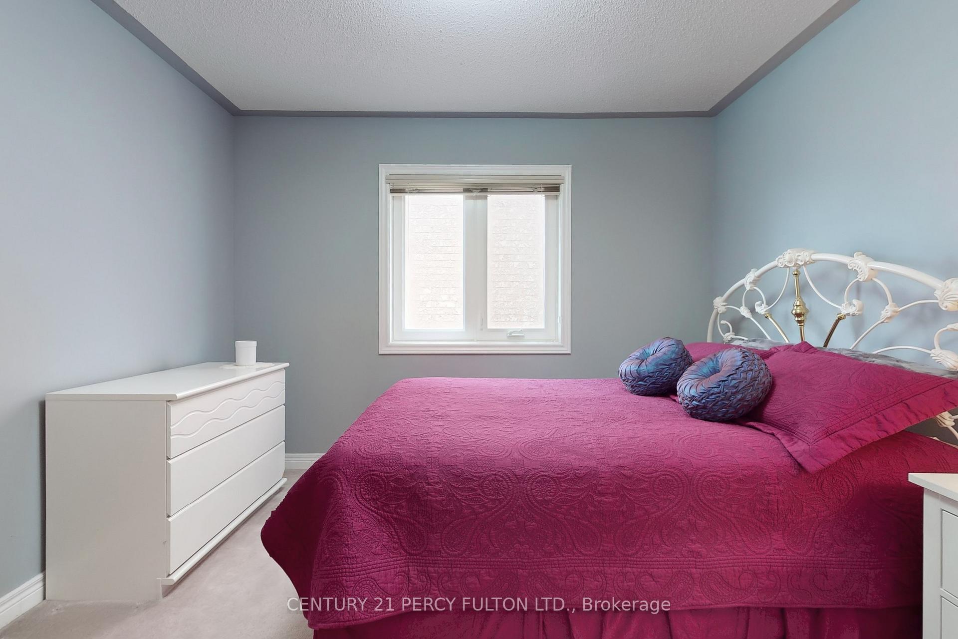 Photo 32 of 119 Elvira Crescent, Markham, Rouge Fairways — HOMEH