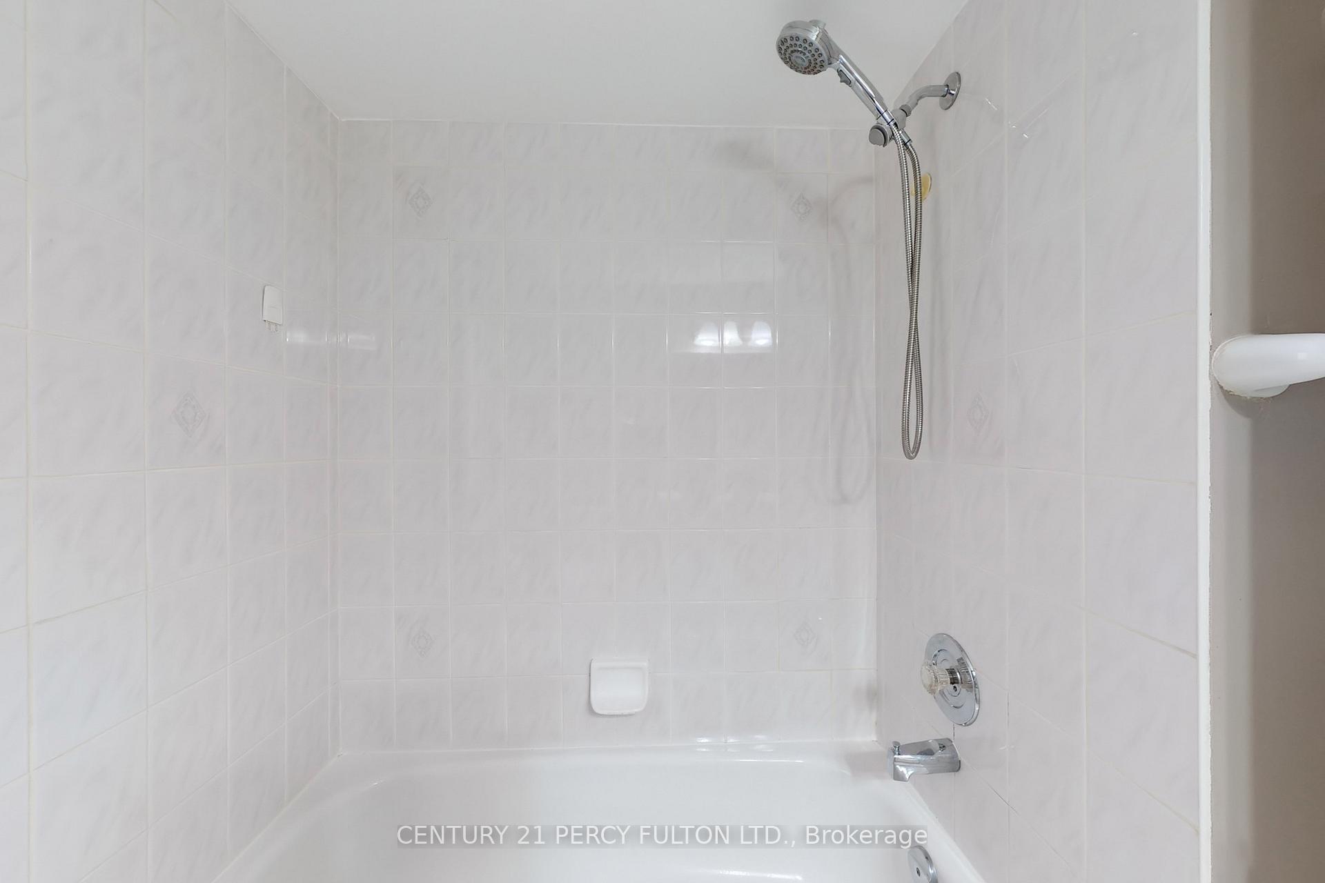 Photo 39 of 119 Elvira Crescent, Markham, Rouge Fairways — HOMEH