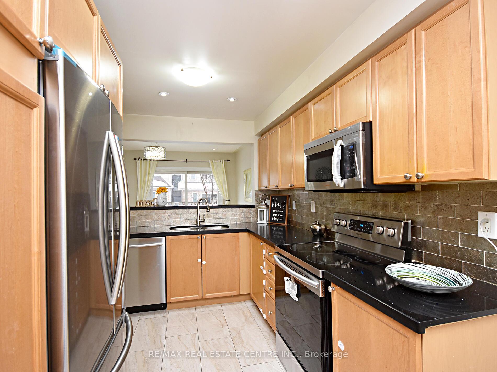 Photo 12 of 792 Johnson Heights, Milton, Coates — HOMEH
