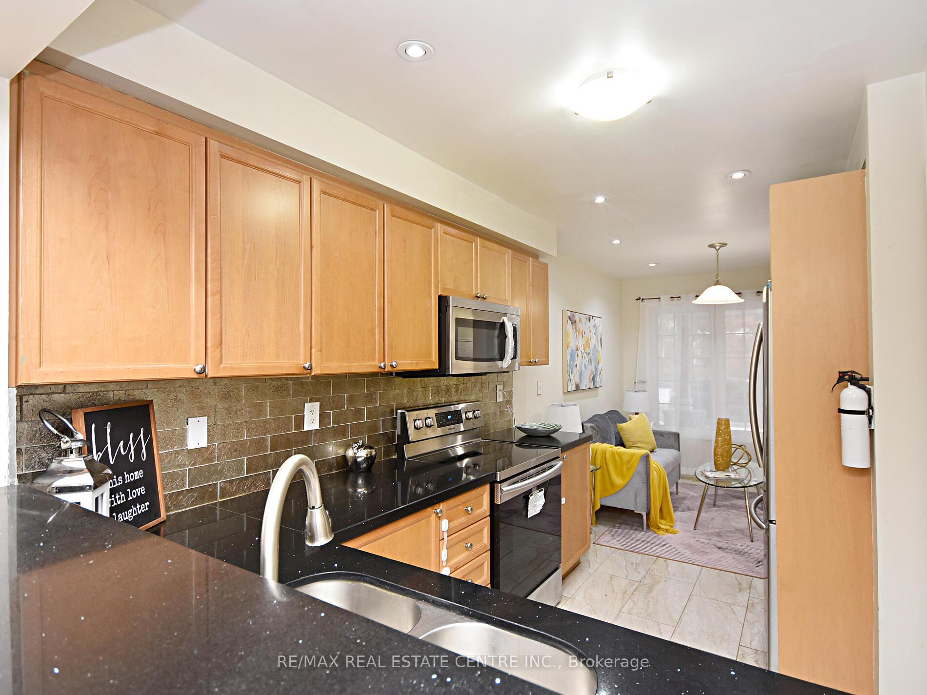 Photo 15 of 792 Johnson Heights, Milton, Coates — HOMEH